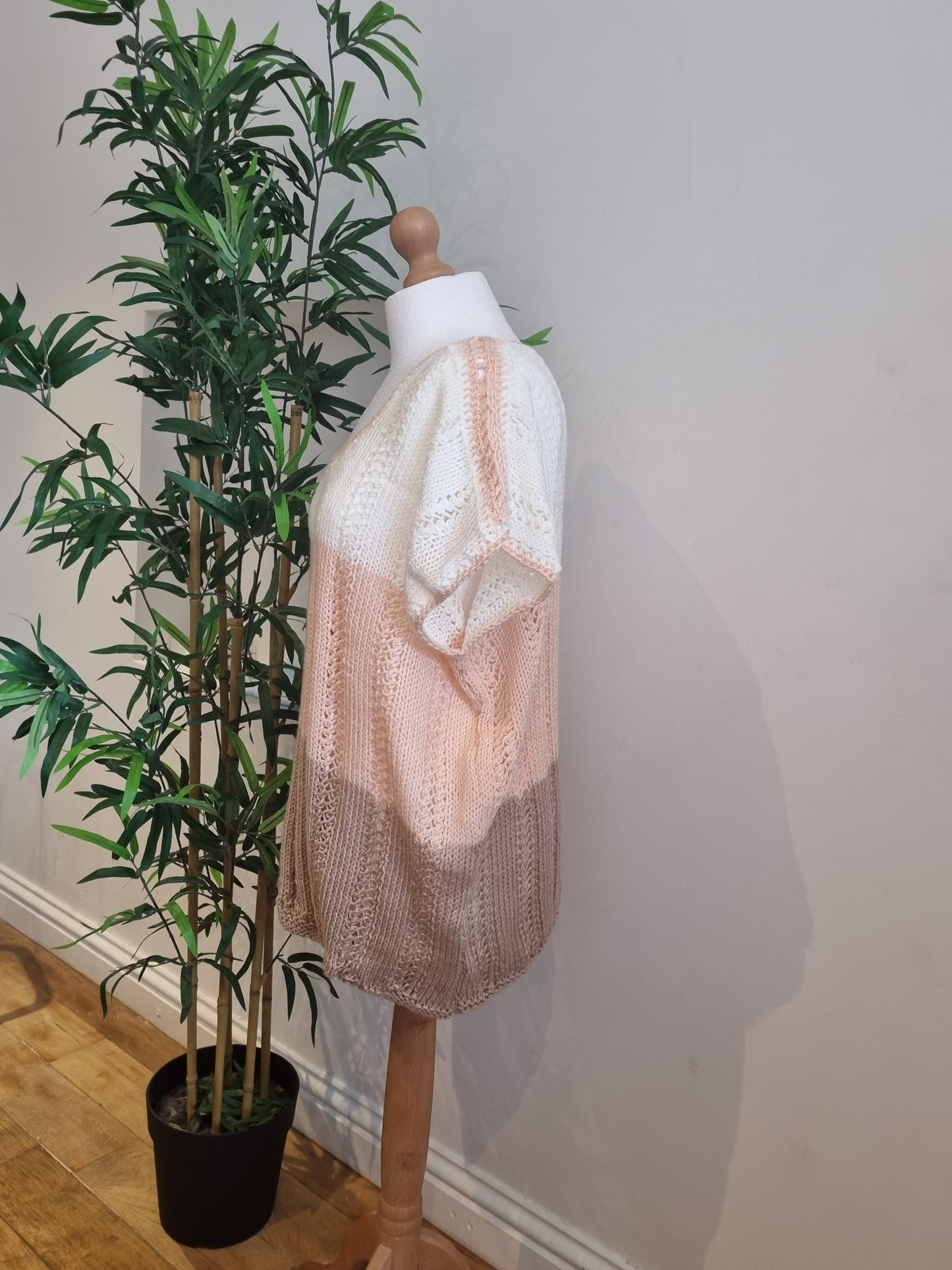Tri-Colour Cream Top
